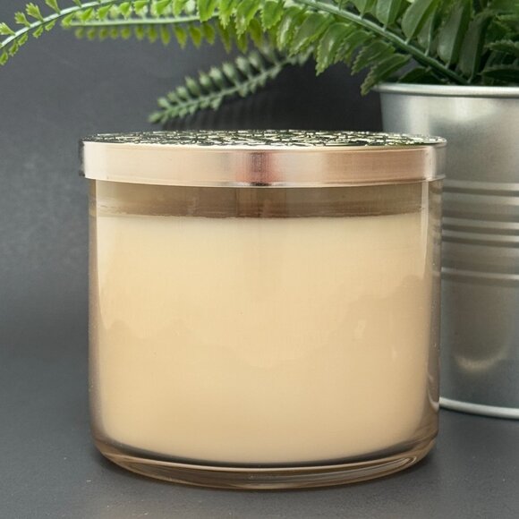 BBW Candy Cane Colada Bath & Body Works 3 Wick Candle - Picture 2 of 10